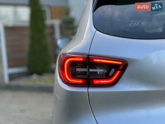 Серый Рено Kadjar, объемом двигателя 1.5 л и пробегом 199 тыс. км за 12900 $, фото 42 на Automoto.ua