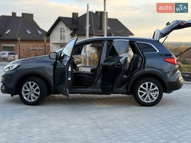 Серый Рено Kadjar, объемом двигателя 1.46 л и пробегом 124 тыс. км за 16500 $, фото 50 на Automoto.ua