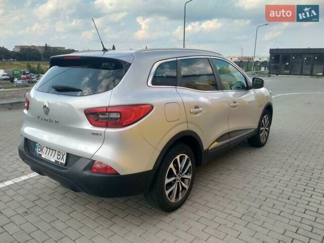 Сірий Рено Kadjar, об'ємом двигуна 1.5 л та пробігом 242 тис. км за 16450 $, фото 1 на Automoto.ua