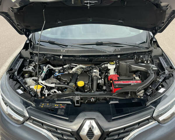 Серый Рено Kadjar, объемом двигателя 1.5 л и пробегом 243 тыс. км за 15600 $, фото 10 на Automoto.ua