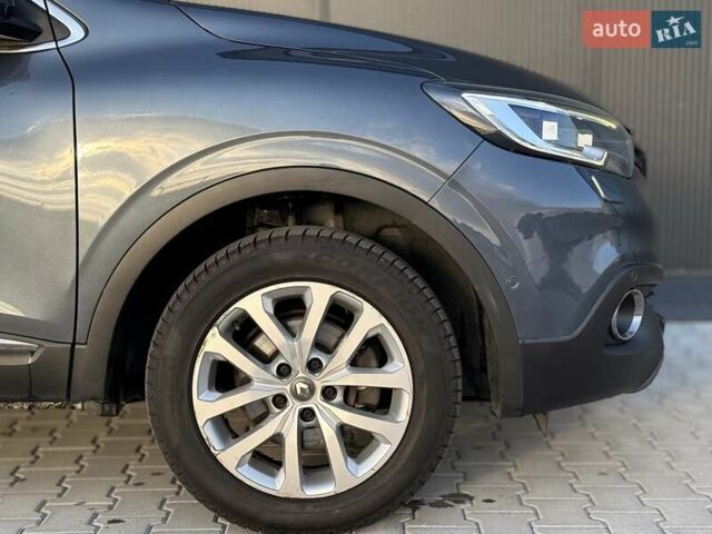 Серый Рено Kadjar, объемом двигателя 1.46 л и пробегом 124 тыс. км за 16500 $, фото 12 на Automoto.ua