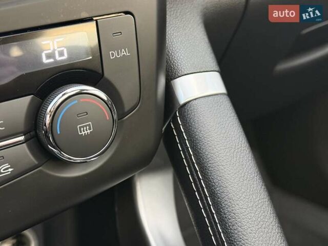 Серый Рено Kadjar, объемом двигателя 1.46 л и пробегом 124 тыс. км за 16500 $, фото 66 на Automoto.ua