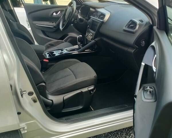 Сірий Рено Kadjar, об'ємом двигуна 1.5 л та пробігом 242 тис. км за 16450 $, фото 19 на Automoto.ua
