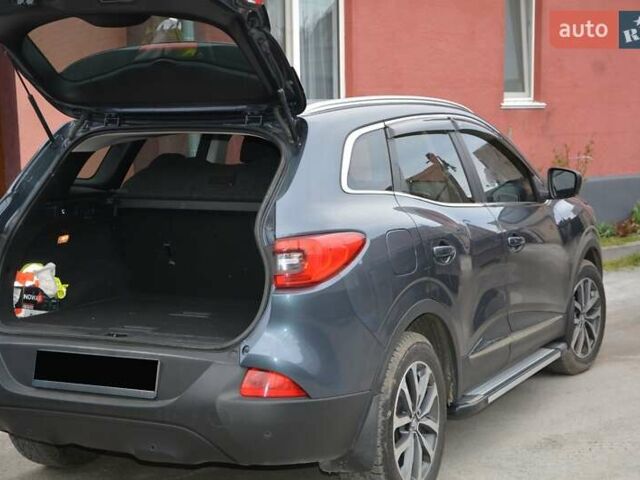 Сірий Рено Kadjar, об'ємом двигуна 1.5 л та пробігом 204 тис. км за 17500 $, фото 2 на Automoto.ua