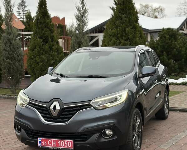 Серый Рено Kadjar, объемом двигателя 1.46 л и пробегом 152 тыс. км за 16999 $, фото 1 на Automoto.ua