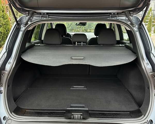 Серый Рено Kadjar, объемом двигателя 1.46 л и пробегом 152 тыс. км за 16999 $, фото 118 на Automoto.ua