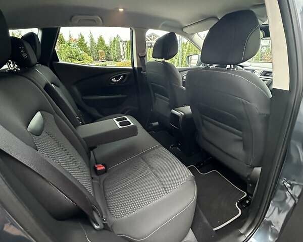 Серый Рено Kadjar, объемом двигателя 1.46 л и пробегом 152 тыс. км за 16999 $, фото 76 на Automoto.ua