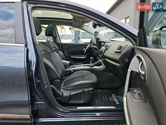 Рено Kadjar 2018 в Луцке на Automoto.ua Серый Рено Kadjar, объемом двигателя 1.5 л и пробегом 116 тыс. км за 20700 $, фото 66 на Automoto.ua