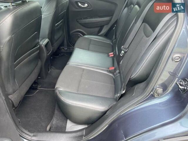 Серый Рено Kadjar, объемом двигателя 1.5 л и пробегом 77 тыс. км за 15500 $, фото 40 на Automoto.ua