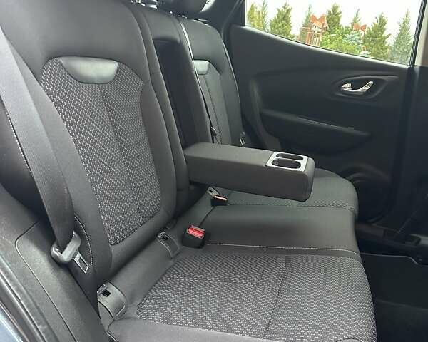 Серый Рено Kadjar, объемом двигателя 1.46 л и пробегом 152 тыс. км за 16999 $, фото 75 на Automoto.ua