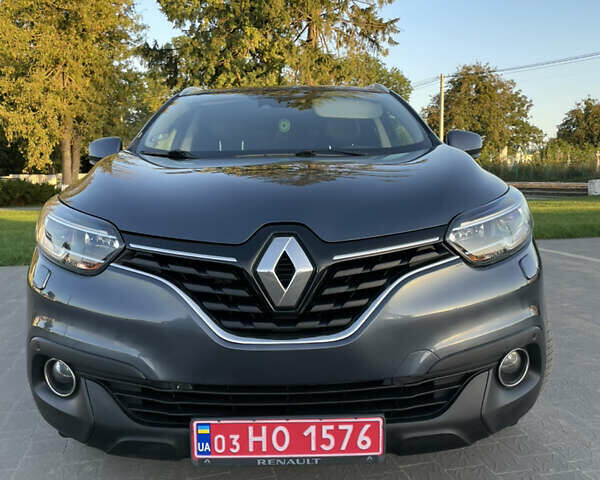 Серый Рено Kadjar, объемом двигателя 1.5 л и пробегом 195 тыс. км за 15700 $, фото 19 на Automoto.ua