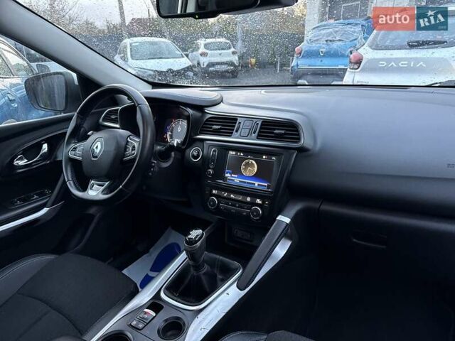 Рено Kadjar 2018 в Луцке на Automoto.ua Серый Рено Kadjar, объемом двигателя 1.6 л и пробегом 201 тыс. км за 12300 $, фото 29 на Automoto.ua