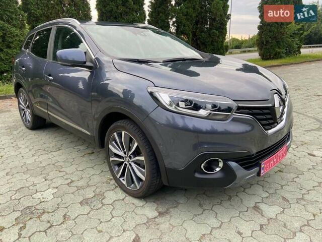 Серый Рено Kadjar, объемом двигателя 1.5 л и пробегом 77 тыс. км за 15500 $, фото 12 на Automoto.ua