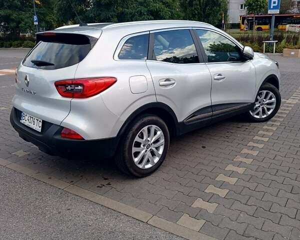 Серый Рено Kadjar, объемом двигателя 1.46 л и пробегом 190 тыс. км за 16500 $, фото 10 на Automoto.ua
