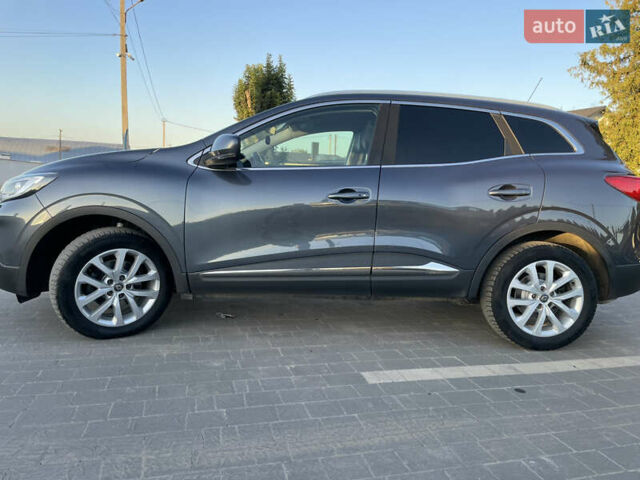 Серый Рено Kadjar, объемом двигателя 1.5 л и пробегом 195 тыс. км за 15700 $, фото 8 на Automoto.ua
