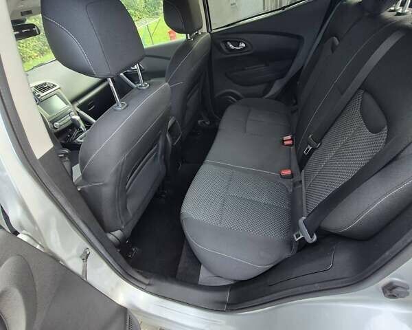 Сірий Рено Kadjar, об'ємом двигуна 1.46 л та пробігом 105 тис. км за 18900 $, фото 8 на Automoto.ua