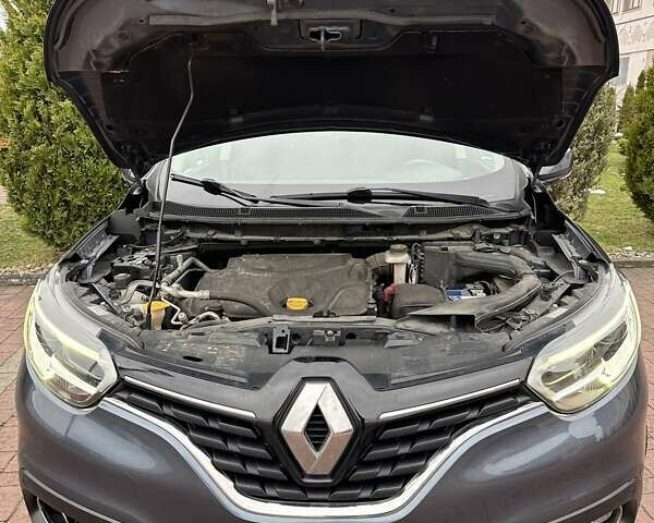 Серый Рено Kadjar, объемом двигателя 1.46 л и пробегом 152 тыс. км за 16999 $, фото 102 на Automoto.ua