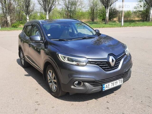 Серый Рено Kadjar, объемом двигателя 1.46 л и пробегом 156 тыс. км за 17800 $, фото 2 на Automoto.ua