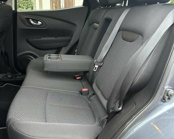 Серый Рено Kadjar, объемом двигателя 1.46 л и пробегом 152 тыс. км за 16999 $, фото 66 на Automoto.ua