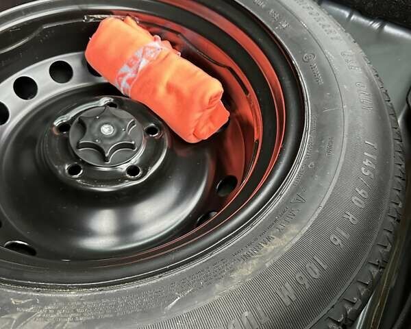 Серый Рено Kadjar, объемом двигателя 1.46 л и пробегом 152 тыс. км за 16999 $, фото 125 на Automoto.ua