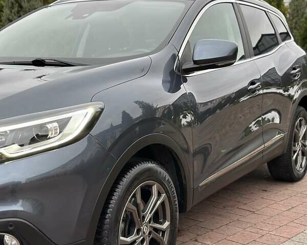 Серый Рено Kadjar, объемом двигателя 1.46 л и пробегом 152 тыс. км за 16999 $, фото 13 на Automoto.ua