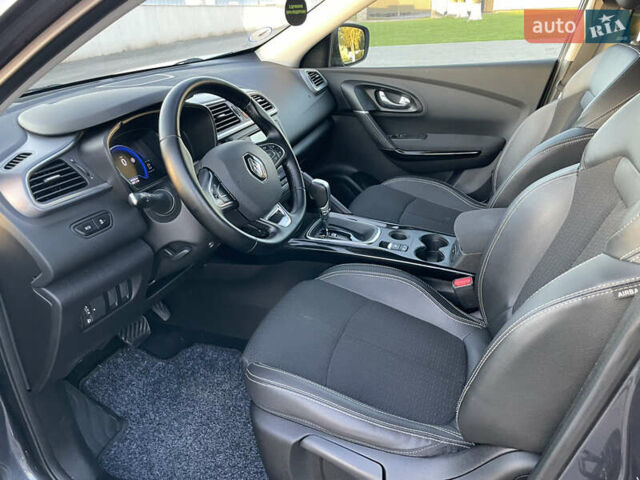 Серый Рено Kadjar, объемом двигателя 1.5 л и пробегом 195 тыс. км за 15700 $, фото 26 на Automoto.ua