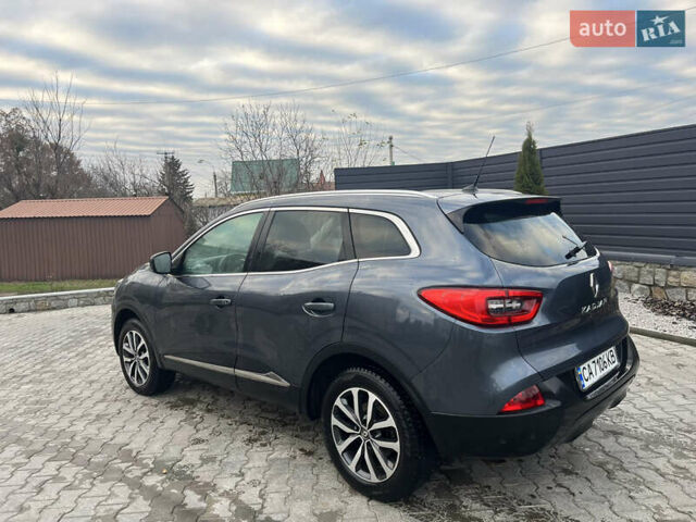 Серый Рено Kadjar, объемом двигателя 1.46 л и пробегом 213 тыс. км за 17100 $, фото 2 на Automoto.ua