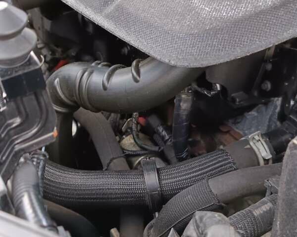 Серый Рено Kadjar, объемом двигателя 1.46 л и пробегом 190 тыс. км за 16500 $, фото 1 на Automoto.ua