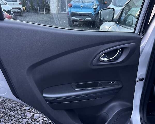 Рено Kadjar 2018 в Луцке на Automoto.ua Серый Рено Kadjar, объемом двигателя 1.6 л и пробегом 201 тыс. км за 12300 $, фото 35 на Automoto.ua