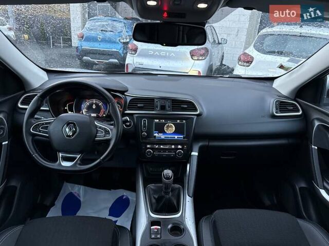 Рено Kadjar 2018 в Луцке на Automoto.ua Серый Рено Kadjar, объемом двигателя 1.6 л и пробегом 201 тыс. км за 12300 $, фото 36 на Automoto.ua