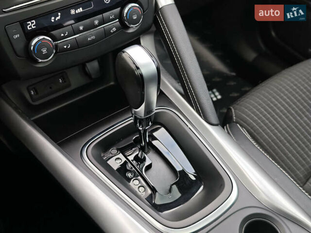 Рено Kadjar 2018 в Луцке на Automoto.ua Серый Рено Kadjar, объемом двигателя 1.5 л и пробегом 116 тыс. км за 20700 $, фото 49 на Automoto.ua