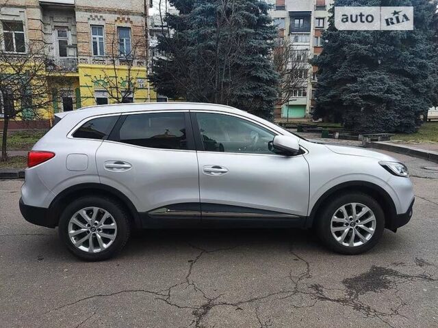 Сірий Рено Kadjar, об'ємом двигуна 1.5 л та пробігом 194 тис. км за 16700 $, фото 3 на Automoto.ua