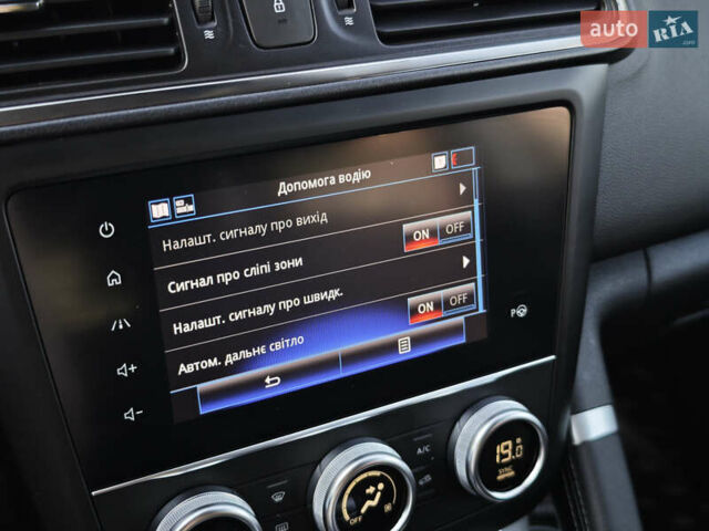 Серый Рено Kadjar, объемом двигателя 1.5 л и пробегом 153 тыс. км за 20499 $, фото 36 на Automoto.ua