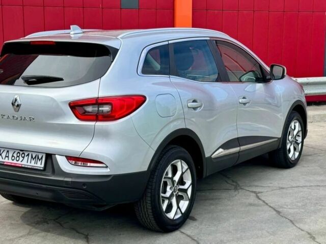 Серый Рено Kadjar, объемом двигателя 1.5 л и пробегом 167 тыс. км за 18500 $, фото 3 на Automoto.ua