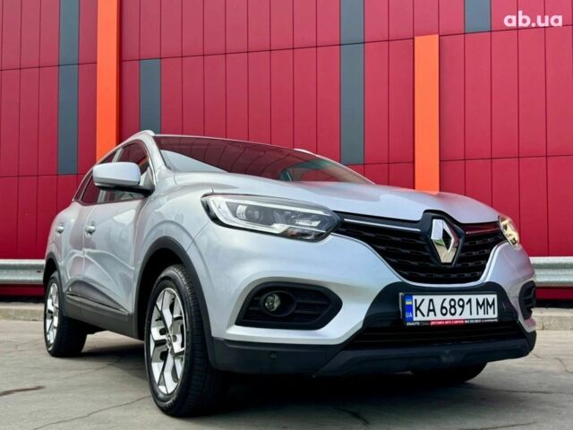 Серый Рено Kadjar, объемом двигателя 1.5 л и пробегом 167 тыс. км за 18500 $, фото 1 на Automoto.ua