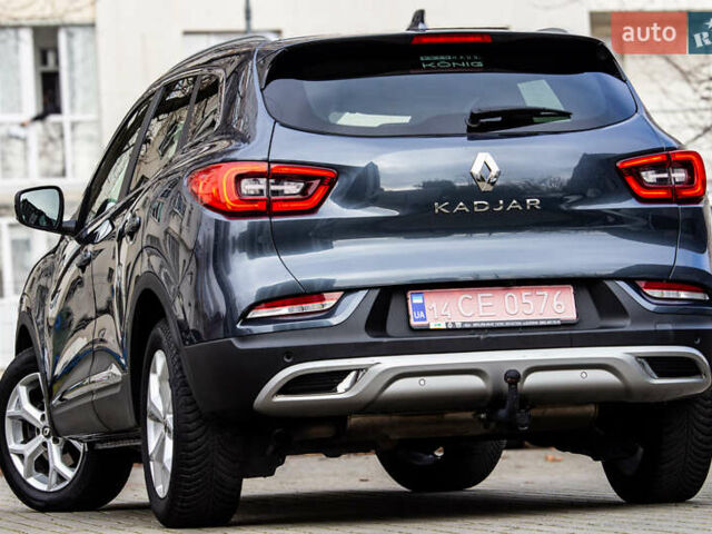 Серый Рено Kadjar, объемом двигателя 0 л и пробегом 77 тыс. км за 15900 $, фото 20 на Automoto.ua
