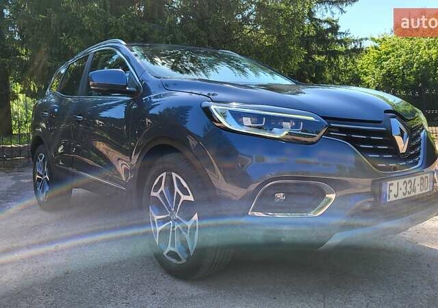 Серый Рено Kadjar, объемом двигателя 1.7 л и пробегом 171 тыс. км за 19900 $, фото 3 на Automoto.ua