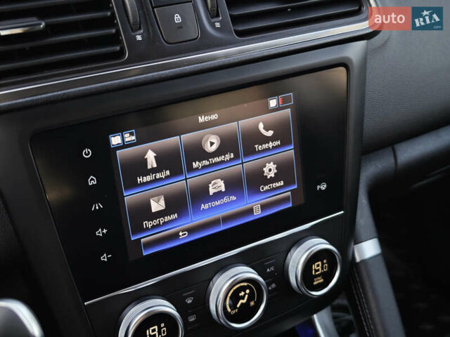 Серый Рено Kadjar, объемом двигателя 1.5 л и пробегом 153 тыс. км за 20499 $, фото 39 на Automoto.ua