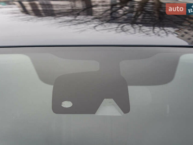 Серый Рено Kadjar, объемом двигателя 0 л и пробегом 77 тыс. км за 15900 $, фото 18 на Automoto.ua