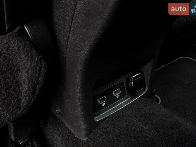 Серый Рено Kadjar, объемом двигателя 0 л и пробегом 77 тыс. км за 15900 $, фото 29 на Automoto.ua