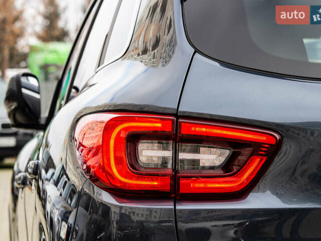Серый Рено Kadjar, объемом двигателя 0 л и пробегом 77 тыс. км за 15900 $, фото 24 на Automoto.ua