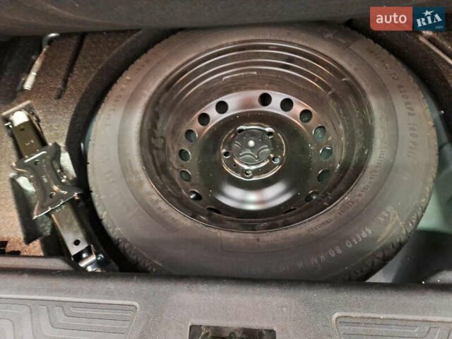 Серый Рено Kadjar, объемом двигателя 1.5 л и пробегом 184 тыс. км за 19100 $, фото 31 на Automoto.ua