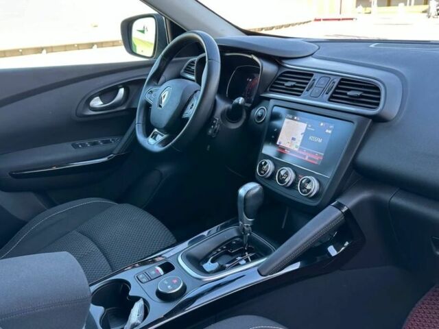 Серый Рено Kadjar, объемом двигателя 1.5 л и пробегом 167 тыс. км за 18500 $, фото 6 на Automoto.ua