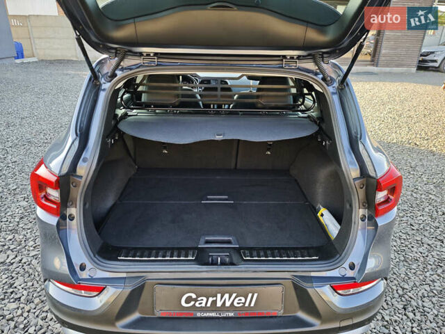 Серый Рено Kadjar, объемом двигателя 1.5 л и пробегом 153 тыс. км за 20499 $, фото 50 на Automoto.ua