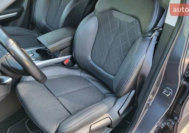 Серый Рено Kadjar, объемом двигателя 1.7 л и пробегом 171 тыс. км за 19900 $, фото 19 на Automoto.ua