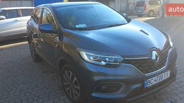 Серый Рено Kadjar, объемом двигателя 1.46 л и пробегом 145 тыс. км за 20000 $, фото 3 на Automoto.ua