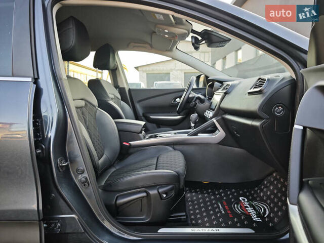 Серый Рено Kadjar, объемом двигателя 1.5 л и пробегом 153 тыс. км за 20999 $, фото 60 на Automoto.ua