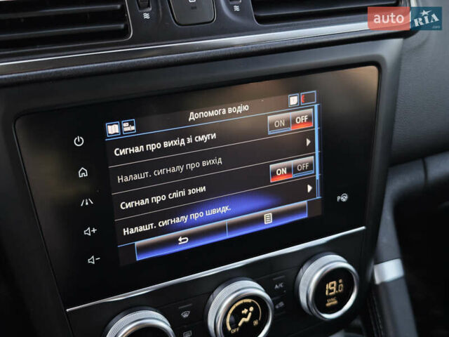 Серый Рено Kadjar, объемом двигателя 1.5 л и пробегом 153 тыс. км за 20499 $, фото 37 на Automoto.ua