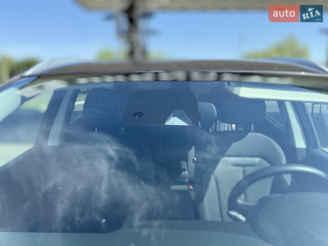 Серый Рено Kadjar, объемом двигателя 1.5 л и пробегом 184 тыс. км за 19100 $, фото 16 на Automoto.ua