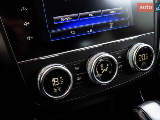 Серый Рено Kadjar, объемом двигателя 0 л и пробегом 77 тыс. км за 15900 $, фото 49 на Automoto.ua